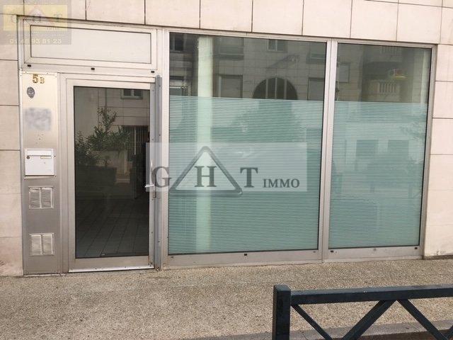 Office in Saint-Mandé for sale - Building Photo - Image 1 of 2
