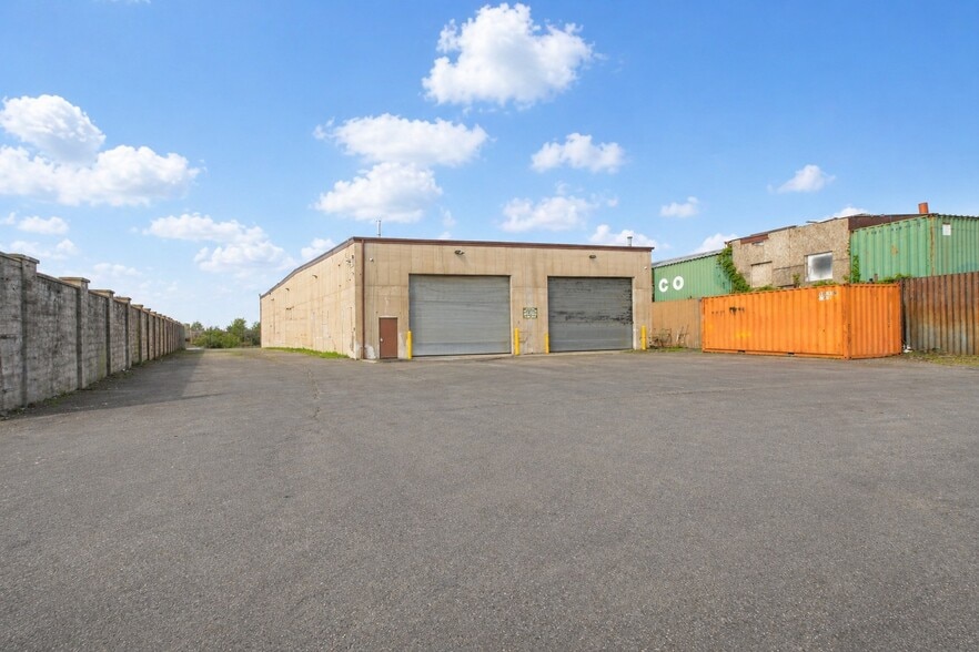 436 Spencer St, Staten Island, NY for lease - Building Photo - Image 3 of 13