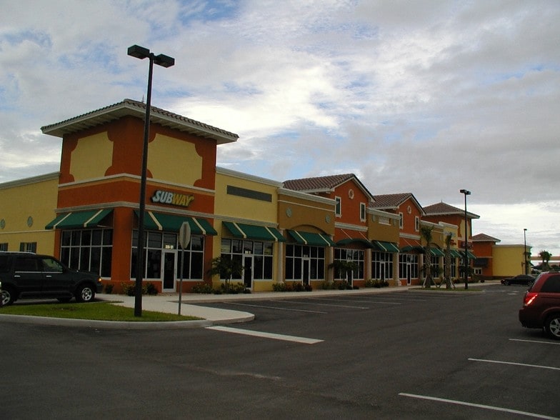 3600 N Wickham Rd, Melbourne, FL for lease - Primary Photo - Image 1 of 19