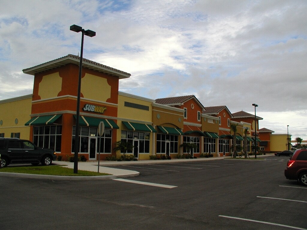 3600 N Wickham Rd, Melbourne, FL à louer Photo principale- Image 1 de 20
