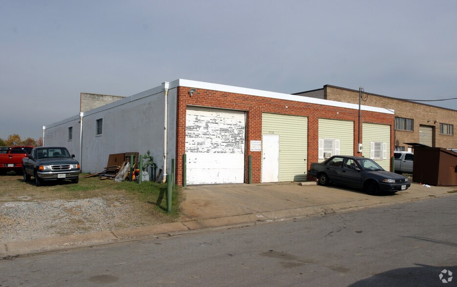 4700 Varnum St, Bladensburg, MD à louer - Photo du bâtiment - Image 2 de 6