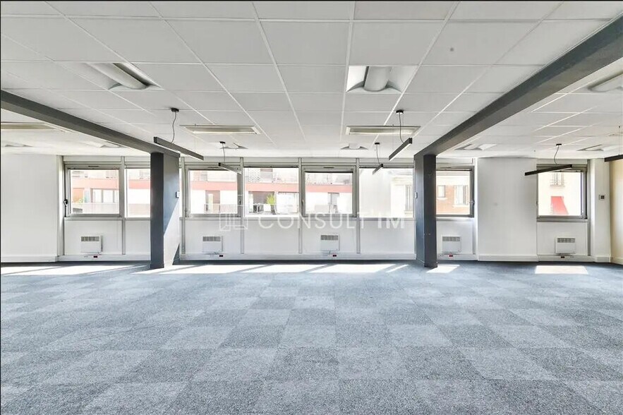 Office in Boulogne-Billancourt for lease - Building Photo - Image 1 of 7