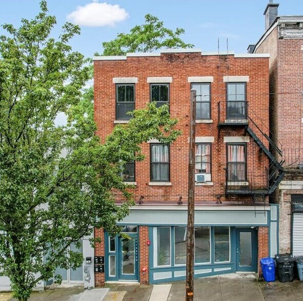 185 Broadway, Newburgh, NY à vendre - Photo du bâtiment - Image 1 de 33
