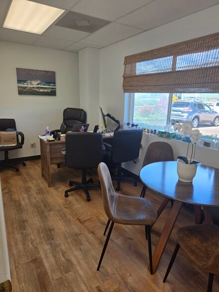 400 Ala Makani St, Kahului, HI for lease - Building Photo - Image 3 of 18