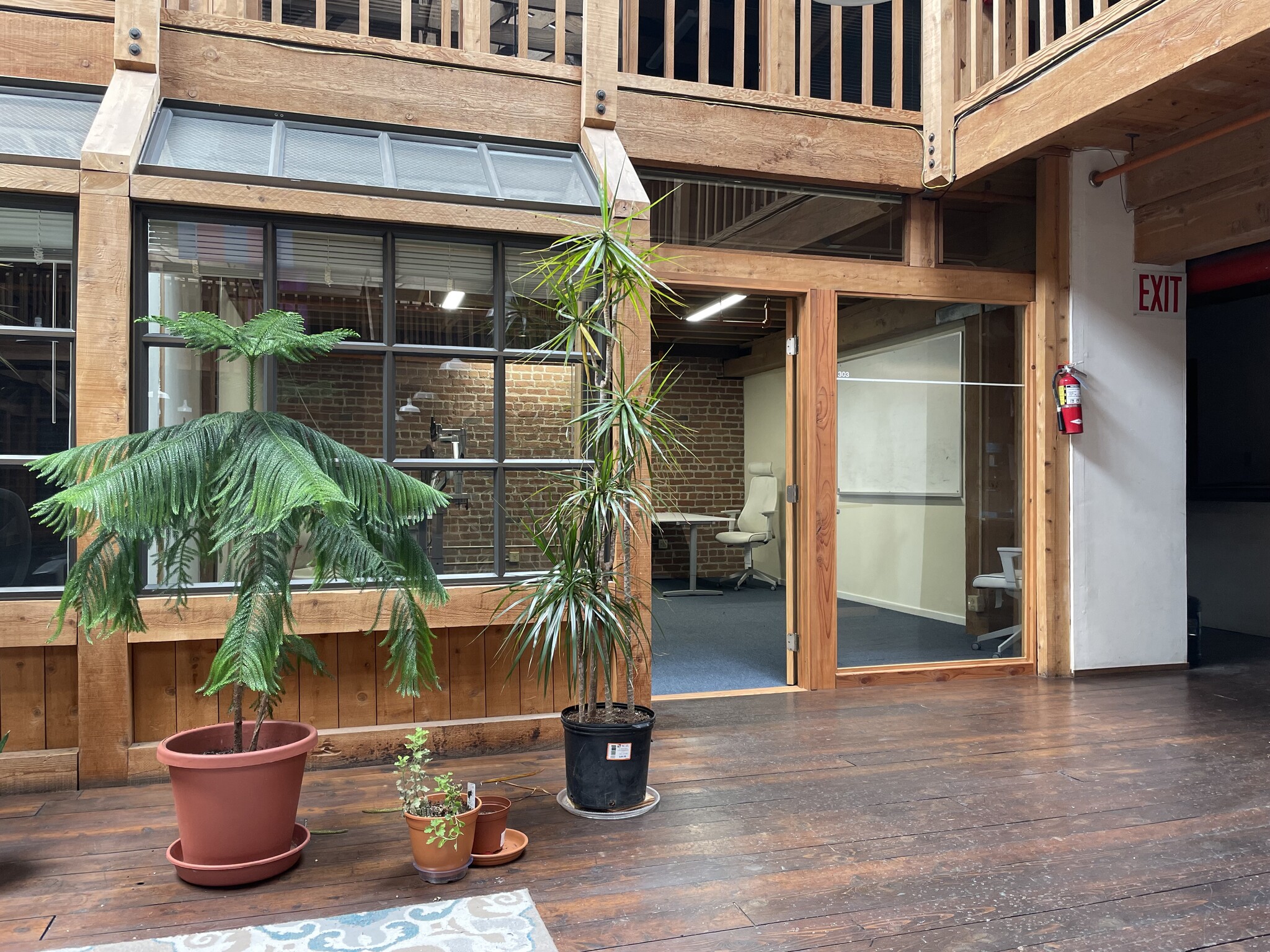 350 Townsend St, San Francisco, CA for lease Interior Photo- Image 1 of 2