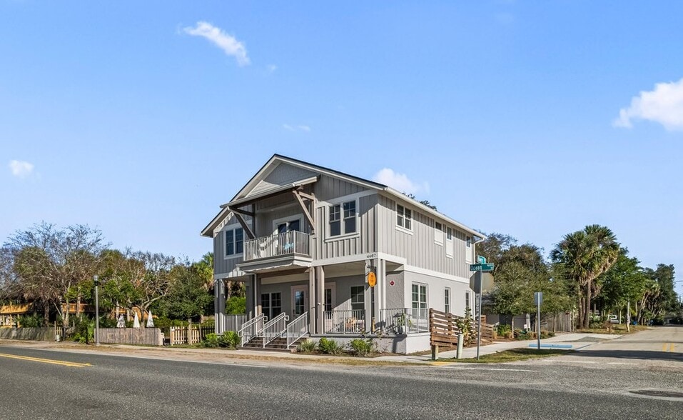4607 Ocean Stre Ocean, Jacksonville, FL for sale - Primary Photo - Image 1 of 43