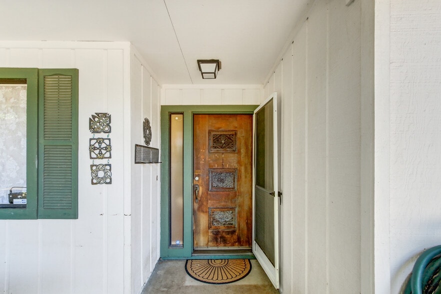 4833 College Oak Dr, Sacramento, CA for sale - Primary Photo - Image 2 of 76