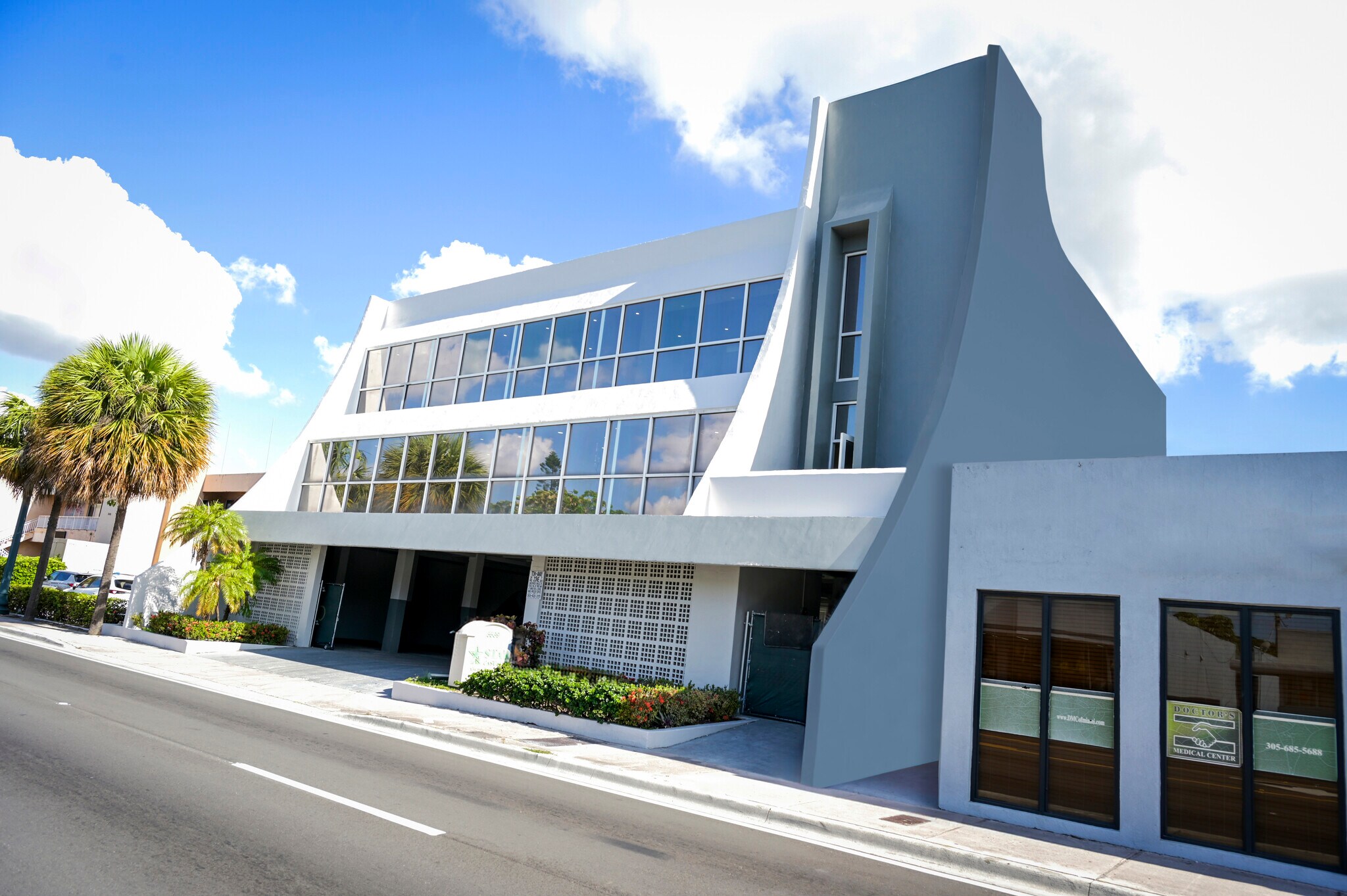 5539 SW 8th St, Coral Gables, FL à vendre Photo du bâtiment- Image 1 de 17