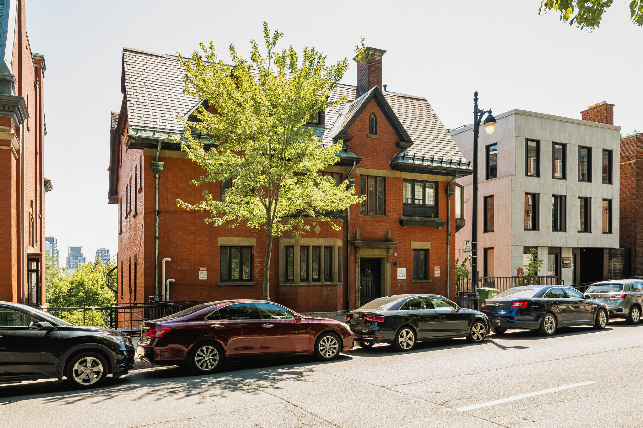 1290 Av Des Pins O, Montréal, QC à vendre Photo du bâtiment- Image 1 de 16