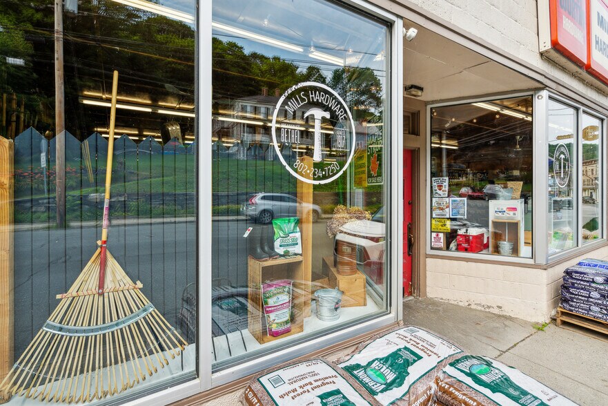 185 Main St, Bethel, VT à vendre - Photo du bâtiment - Image 3 de 46
