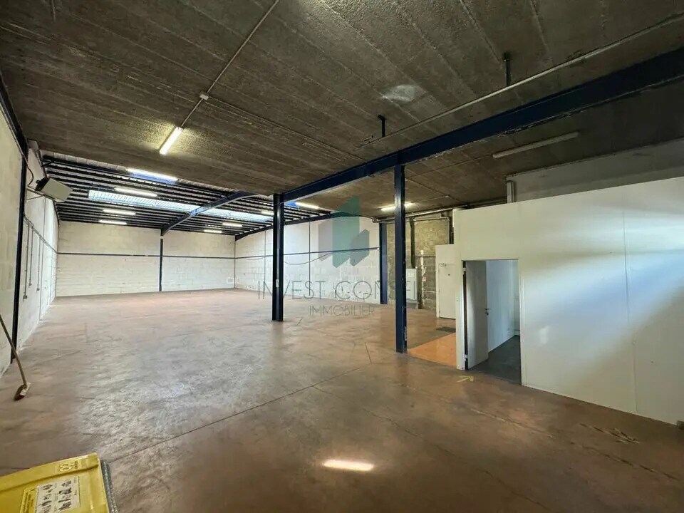 Flex dans Villepinte à louer Photo du bâtiment- Image 1 de 11