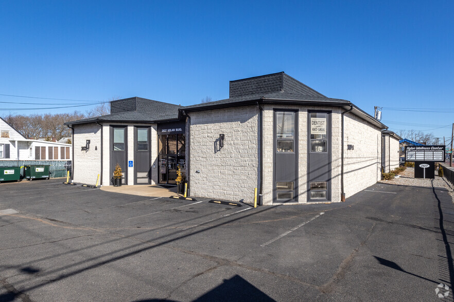 2627 Hylan Blvd, Staten Island, NY for sale - Building Photo - Image 1 of 1