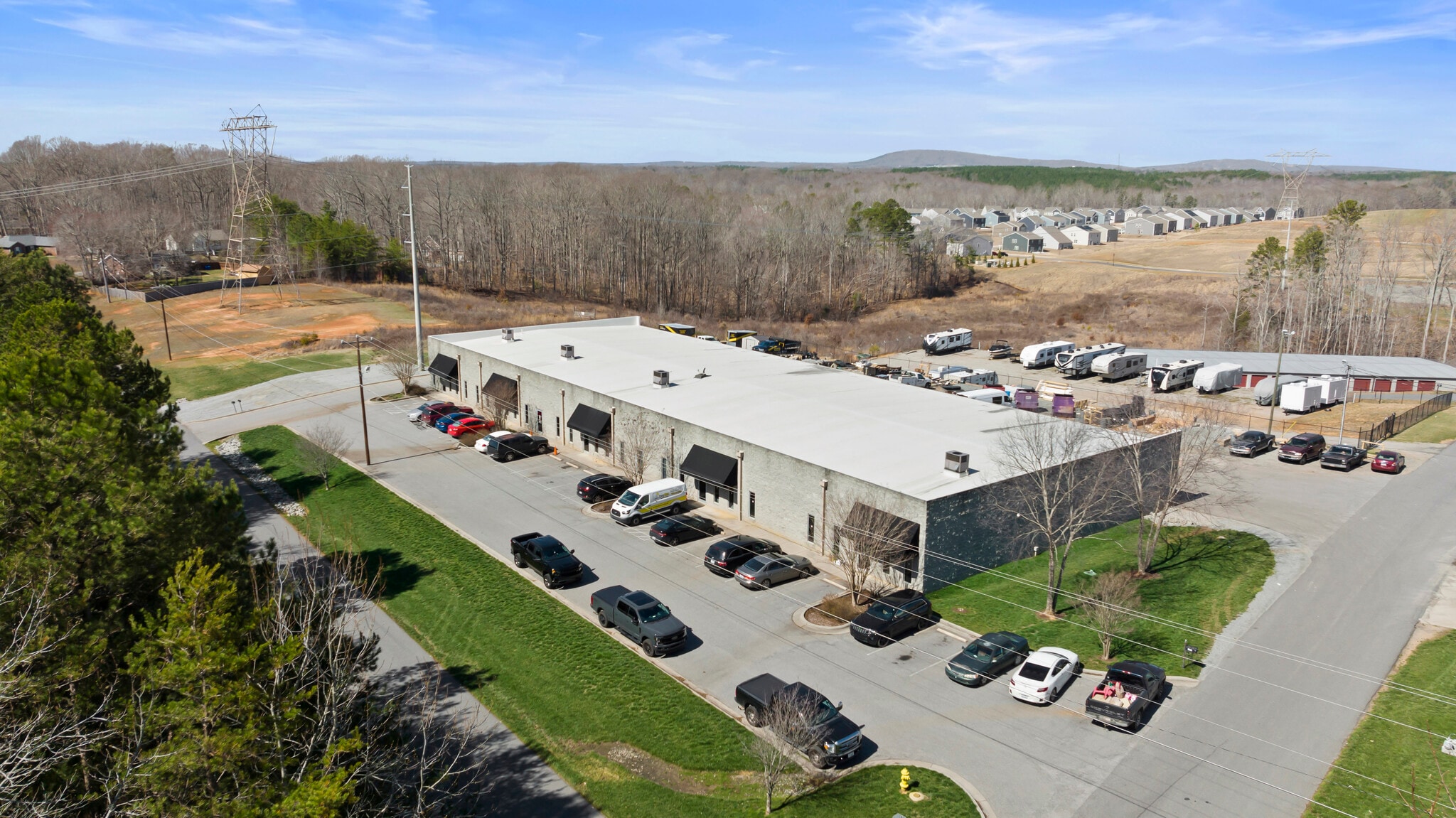 7471-7473 Hagers Hollow Dr, Denver, NC à louer Photo du bâtiment- Image 1 de 40
