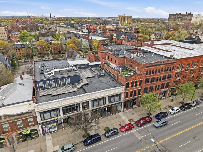 Plus de détails pour 910 Main St, Buffalo, NY - Commerce de détail à louer