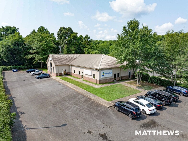 6023 Beatties Ford Rd., Charlotte, NC for sale - Building Photo - Image 2 of 3