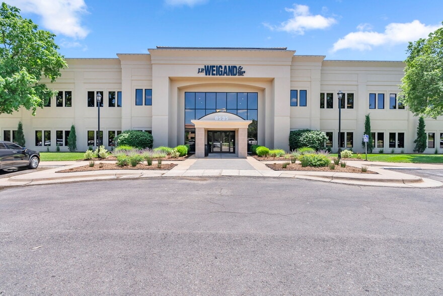 4 Building Portfolio in Wichita, Kansas portfolio of 4 properties for sale on LoopNet.ca - Building Photo - Image 2 of 5