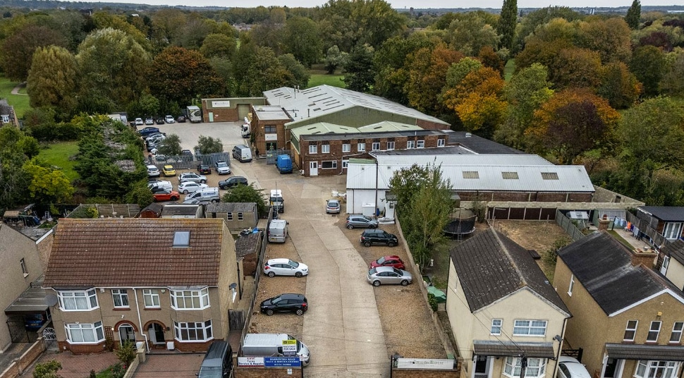 52 Harrowden Rd, Bedford for sale - Building Photo - Image 3 of 10