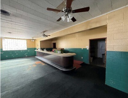 45476 Harris Rd, Belleville, MI à vendre - Photo intérieure - Image 3 de 5