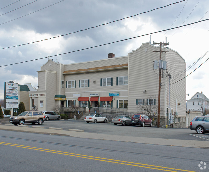 415-418 Main Ave, Dickson City, PA à vendre - Photo principale - Image 1 de 1