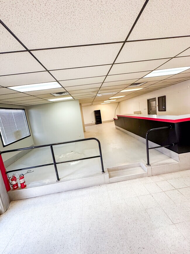 More details for 605 Main St, Great Bend, KS - Office/Retail for Lease