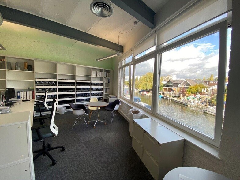 Summer Rd, Thames Ditton for lease - Building Photo - Image 3 of 30