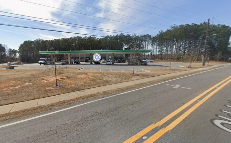 9850 N Davidson Pky, Stockbridge, GA à louer - Photo du bâtiment - Image 2 de 6