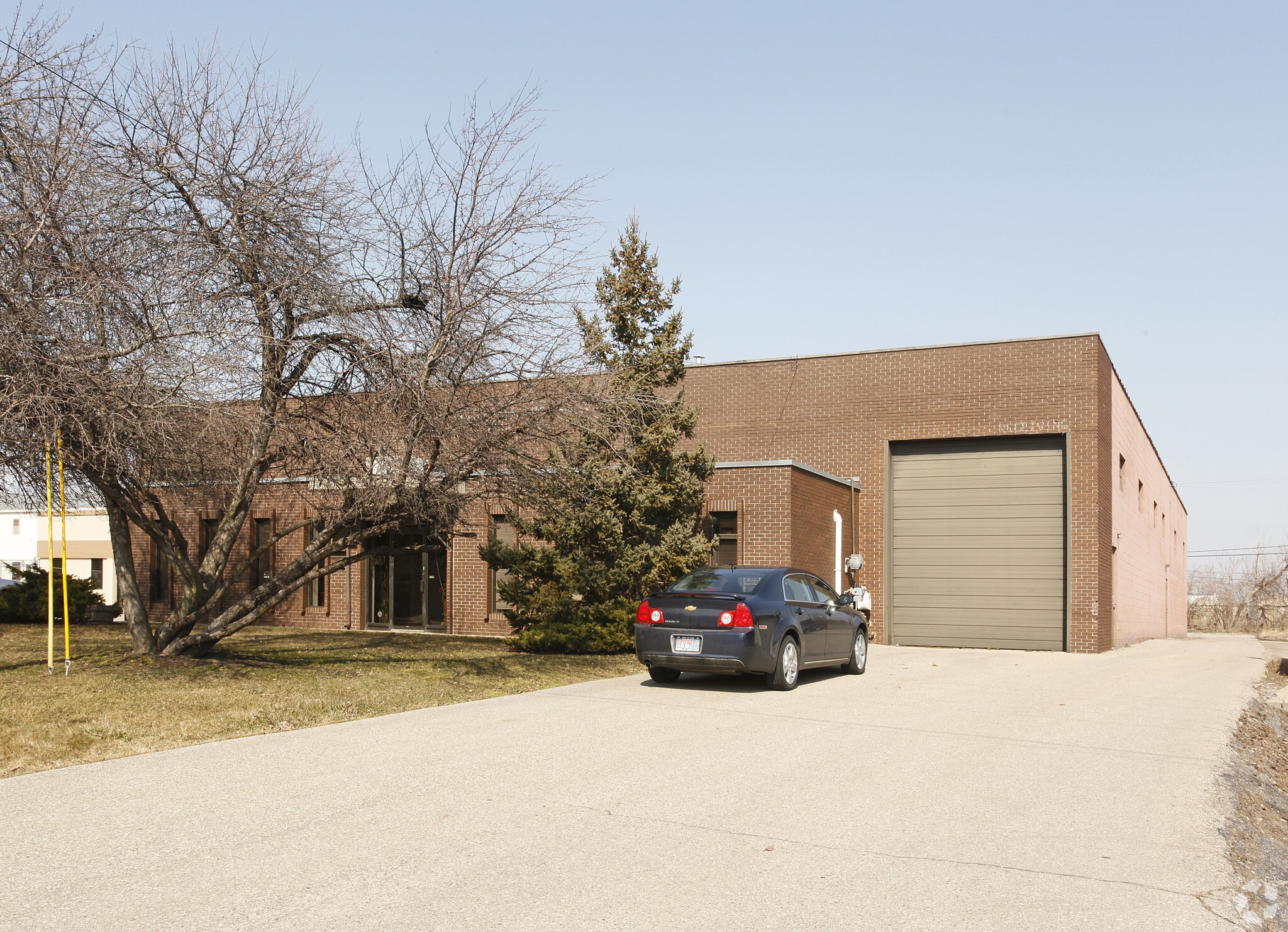 331-333 Elmwood Dr, Troy, MI for sale Primary Photo- Image 1 of 1