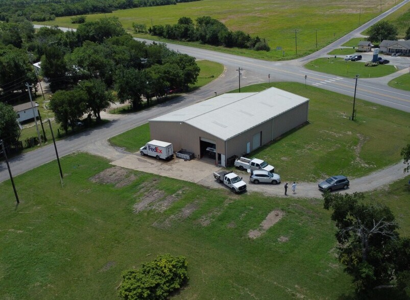 7871 State Highway 11, Tom Bean, TX for lease - Building Photo - Image 2 of 2