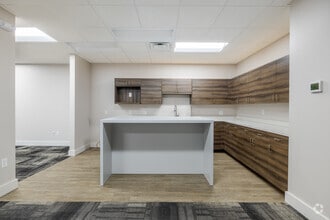 11620 Arbor St, Omaha, NE à louer Photo intérieure- Image 2 de 14