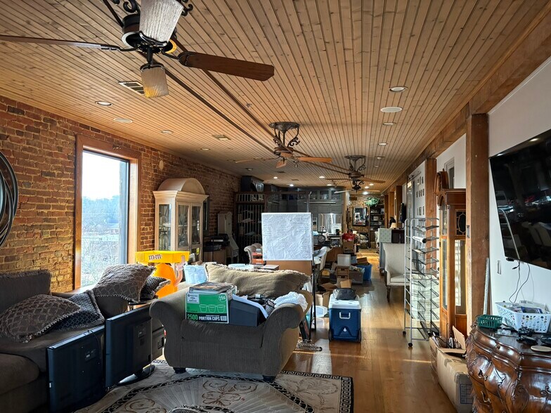 130 W Bankhead St, New Albany, MS à vendre - Photo du bâtiment - Image 3 de 7