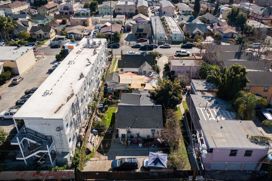 843 W 82nd St, Los Angeles, CA à vendre - Photo du bâtiment - Image 3 de 9