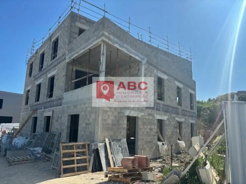 Office in Grabels for lease - Building Photo - Image 2 of 4