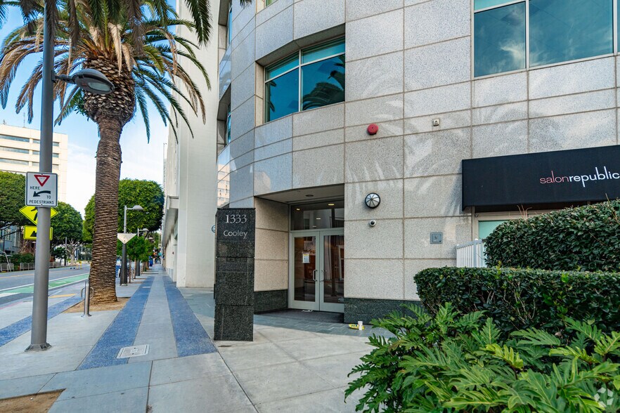 1333 2nd St, Santa Monica, CA à louer - Photo du bâtiment - Image 2 de 6