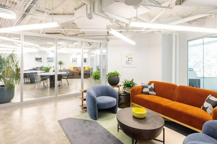 3100 Clarendon Blvd, Arlington, VA à louer - Photo intérieure - Image 2 de 9