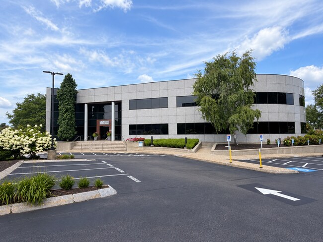 Plus de détails pour 50 Cabot St, Needham, MA - Bureau à louer