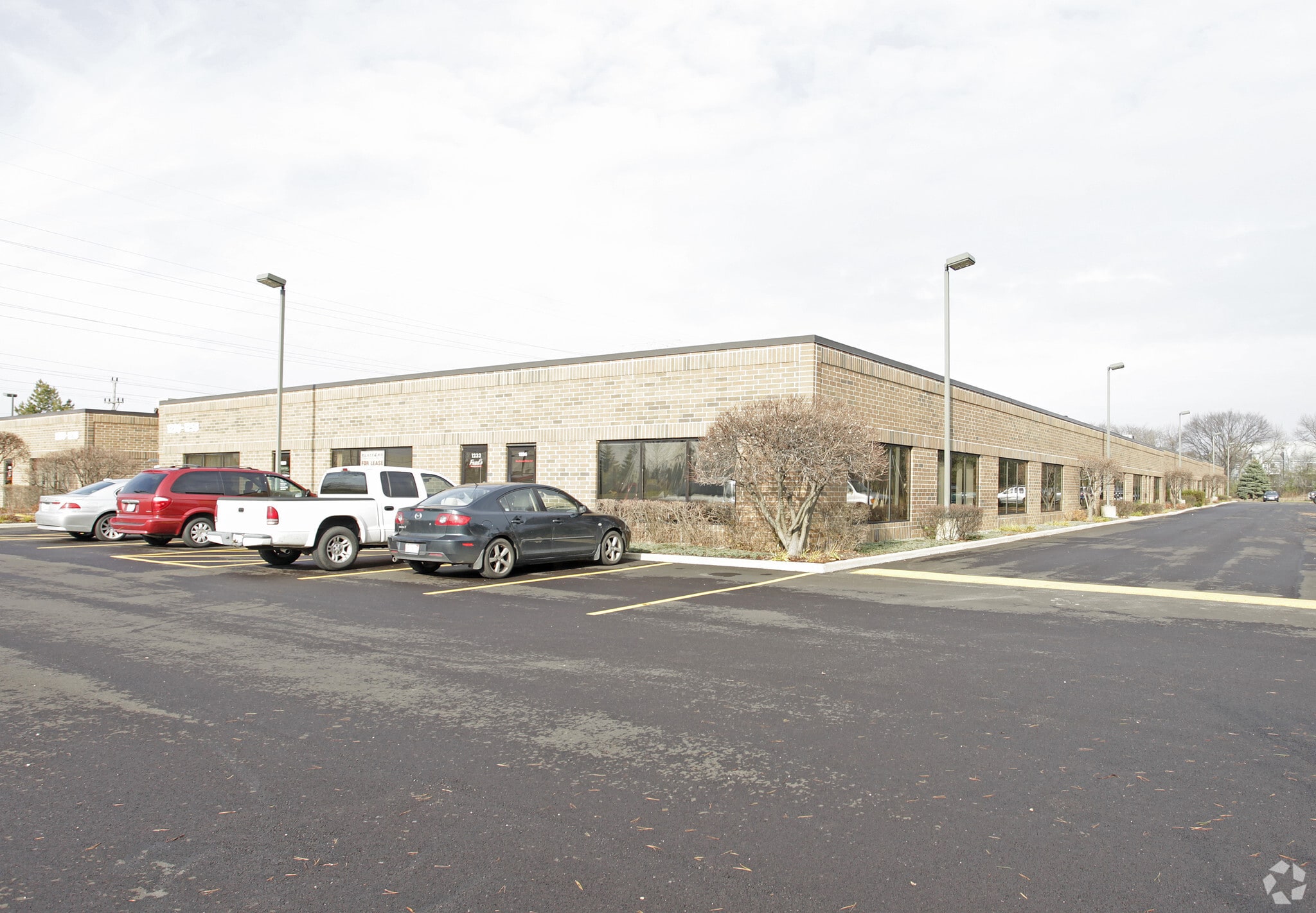 1230-1258 Allanson Rd, Mundelein, IL for lease Primary Photo- Image 1 of 15