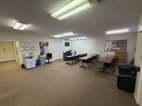 4620 W Commercial Dr, North Little Rock, AR for lease Interior Photo- Image 1 of 5