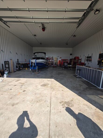 1131 Indus St, Fairmont, MN à vendre - Photo du bâtiment - Image 2 de 18