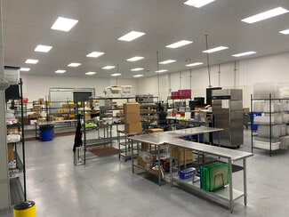 More details for 13834-13842 Bettencourt St, Cerritos, CA - Industrial for Lease