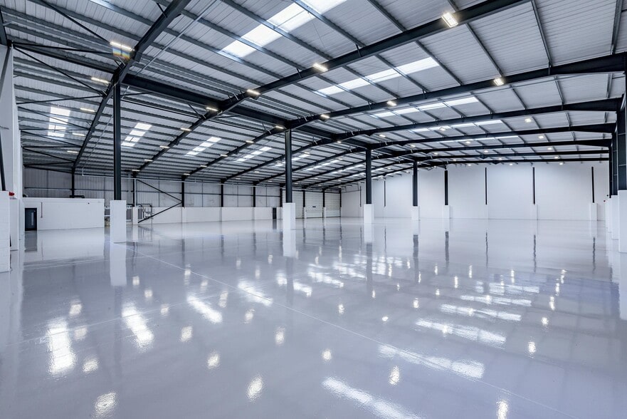 71-73 Bilton Way, Enfield for lease - Building Photo - Image 2 of 20