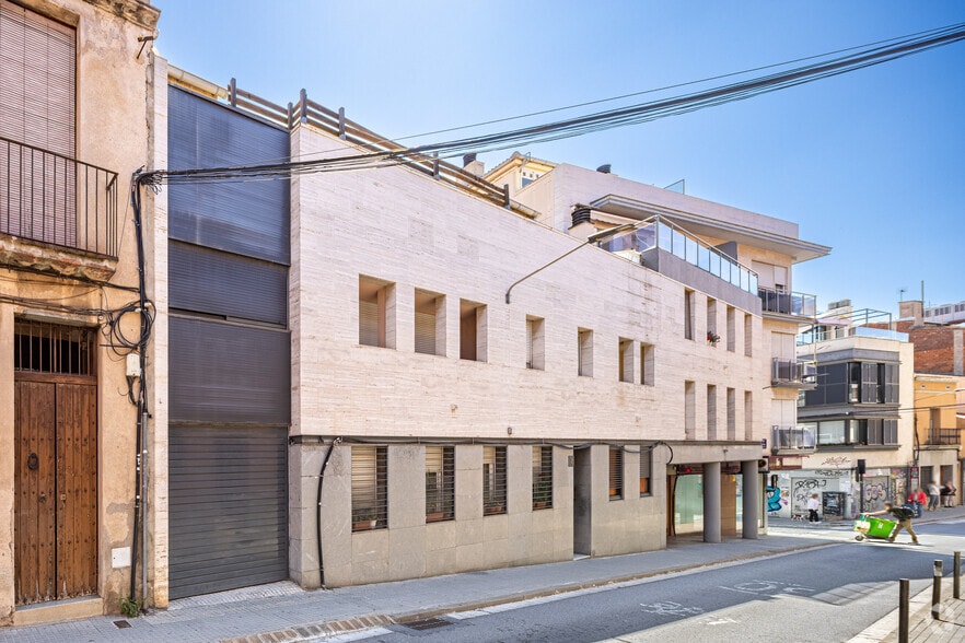 Commerce de détail dans Terrassa, Barcelona à louer - Photo du bâtiment - Image 2 de 3