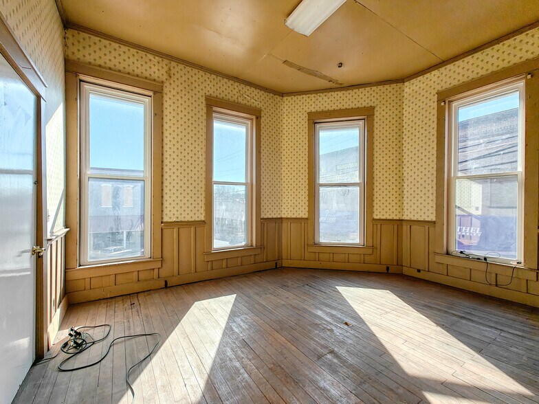 17 Broadway St, McKenzie, TN à louer - Photo du bâtiment - Image 2 de 34