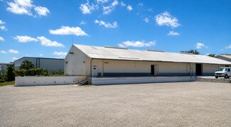 Plus de détails pour 2814 South St, Fort Myers, FL - Local d'activités à louer