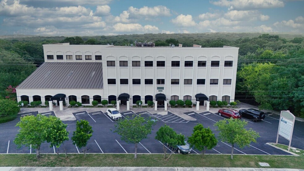 13409 NW Military Hwy, Shavano Park, TX for lease - Building Photo - Image 1 of 9