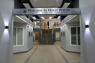 Holly Pointe Centre - Loft