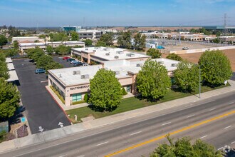 7675 N Ingram Ave, Fresno, CA - Aérien Vue de la carte