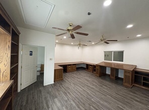 19011 Mermack Rd, Lake Elsinore, CA for lease Building Photo- Image 2 of 5