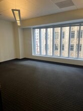 190 S La Salle St, Chicago, IL for lease Building Photo- Image 2 of 3