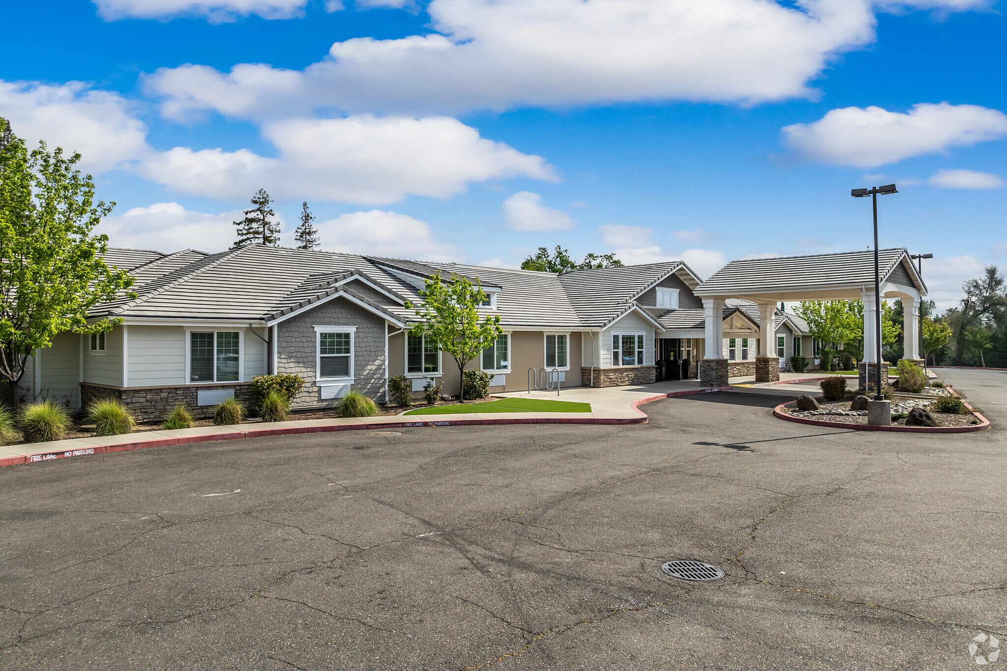 6825 Sunrise Blvd, Citrus Heights, CA à vendre Photo du bâtiment- Image 1 de 1