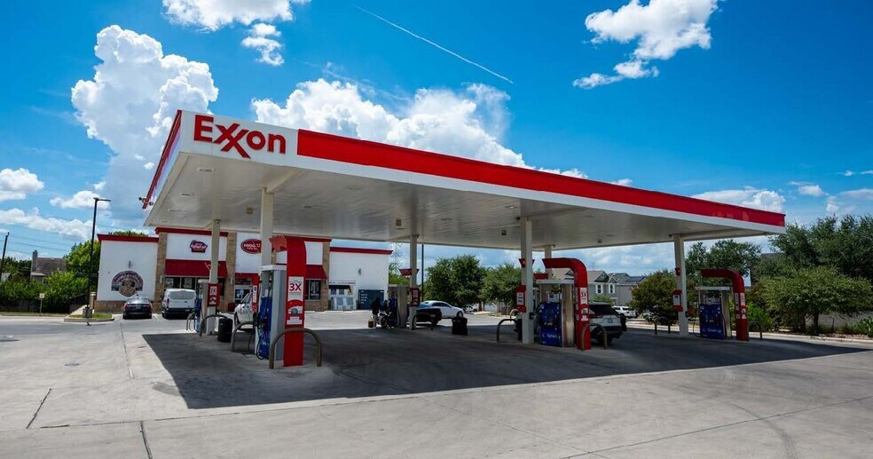 14527 Higgins Rd, San Antonio, TX à vendre - Photo principale - Image 2 de 2